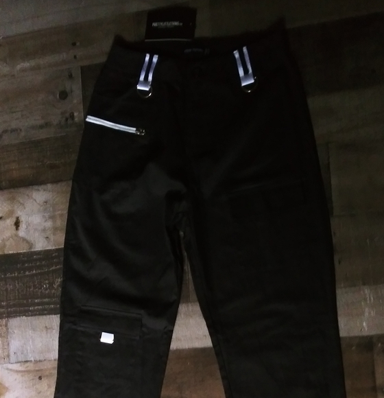 NWT Trendy Black Cargo Pant US Size 6 UK Size 10 - Picture 6 of 8